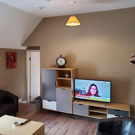Apt. 2 - Town Centre Apartment Bagenalstown Luaran gambar